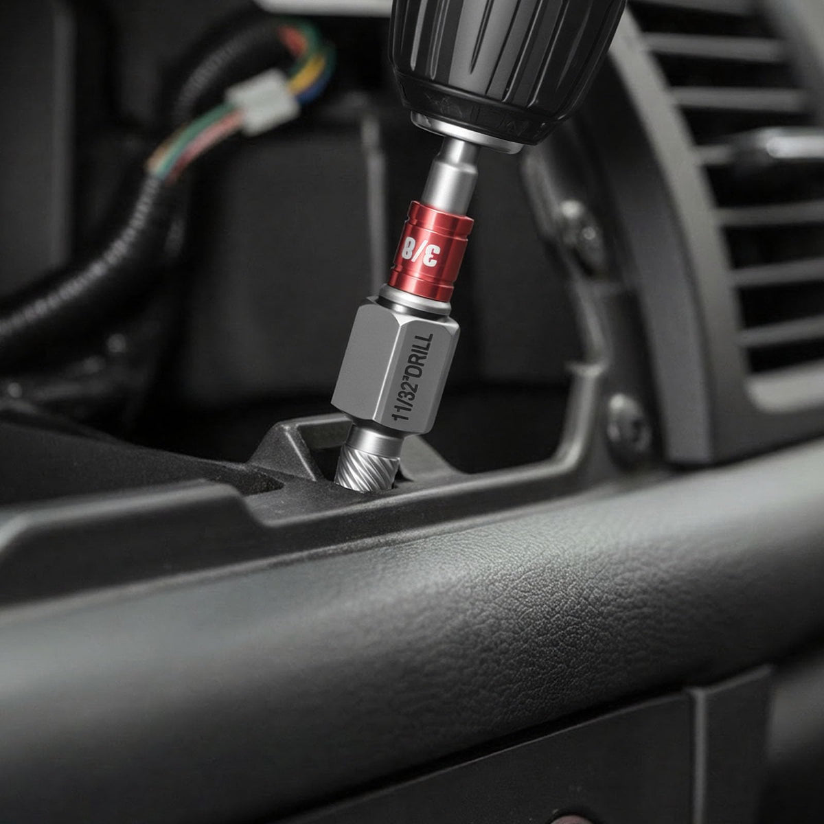 VEVOR compact kit ready for mobile bolt-removal tasks.