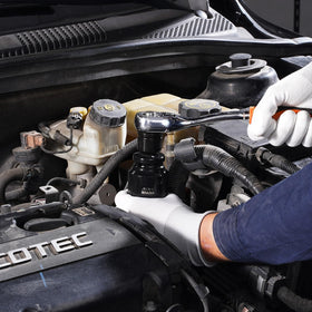 VEVOR rugged set supports heavy-duty vehicle maintenance scenarios.