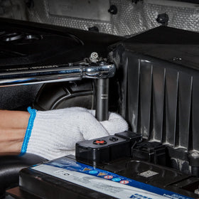 VEVOR protective metal toolbox keeps tools organized and portable.