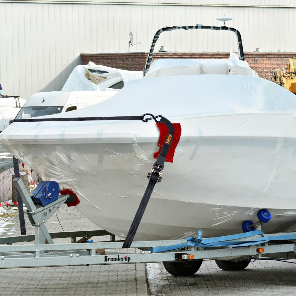 VEVOR heavy-duty webbing for reliable performance in demanding conditions.