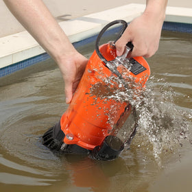 VEVOR pond drainage setup clears standing water with minimal effort.