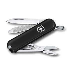 Victorinox Classic SD small blade for quick tasks on the go