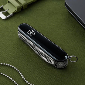 Victorinox Huntsman scissors enable precise trimming during hikes or home tasks