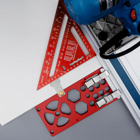 ViewReal with two quick clamping levers enables fast setup for immediate cutting readiness.
