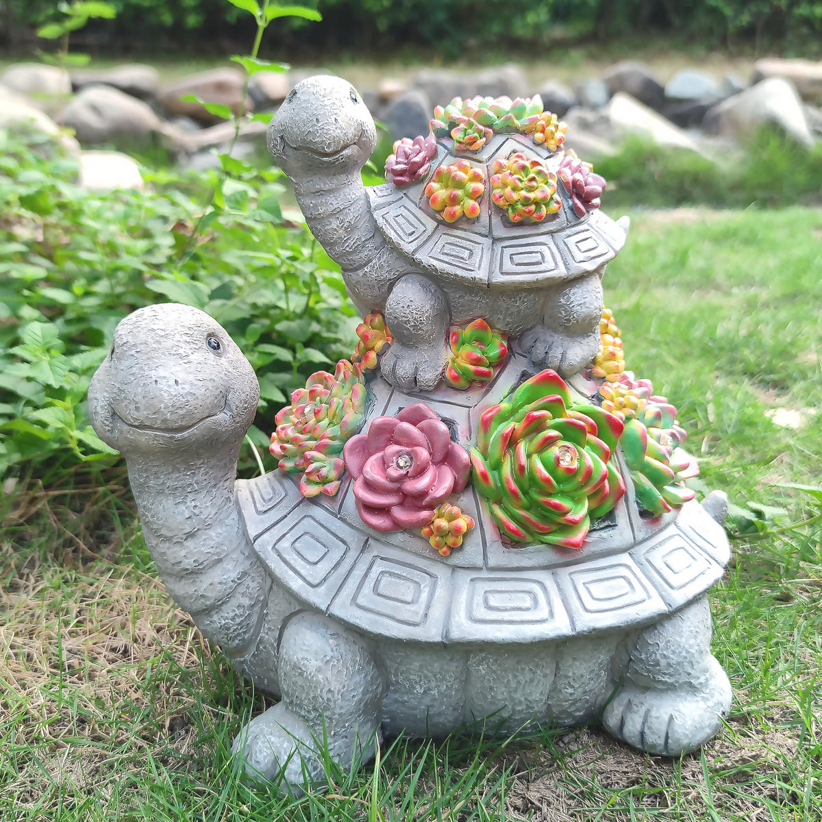 VIOYOUNS charming turtle duo enhances garden scenes with lifelike mother-and-baby pose.