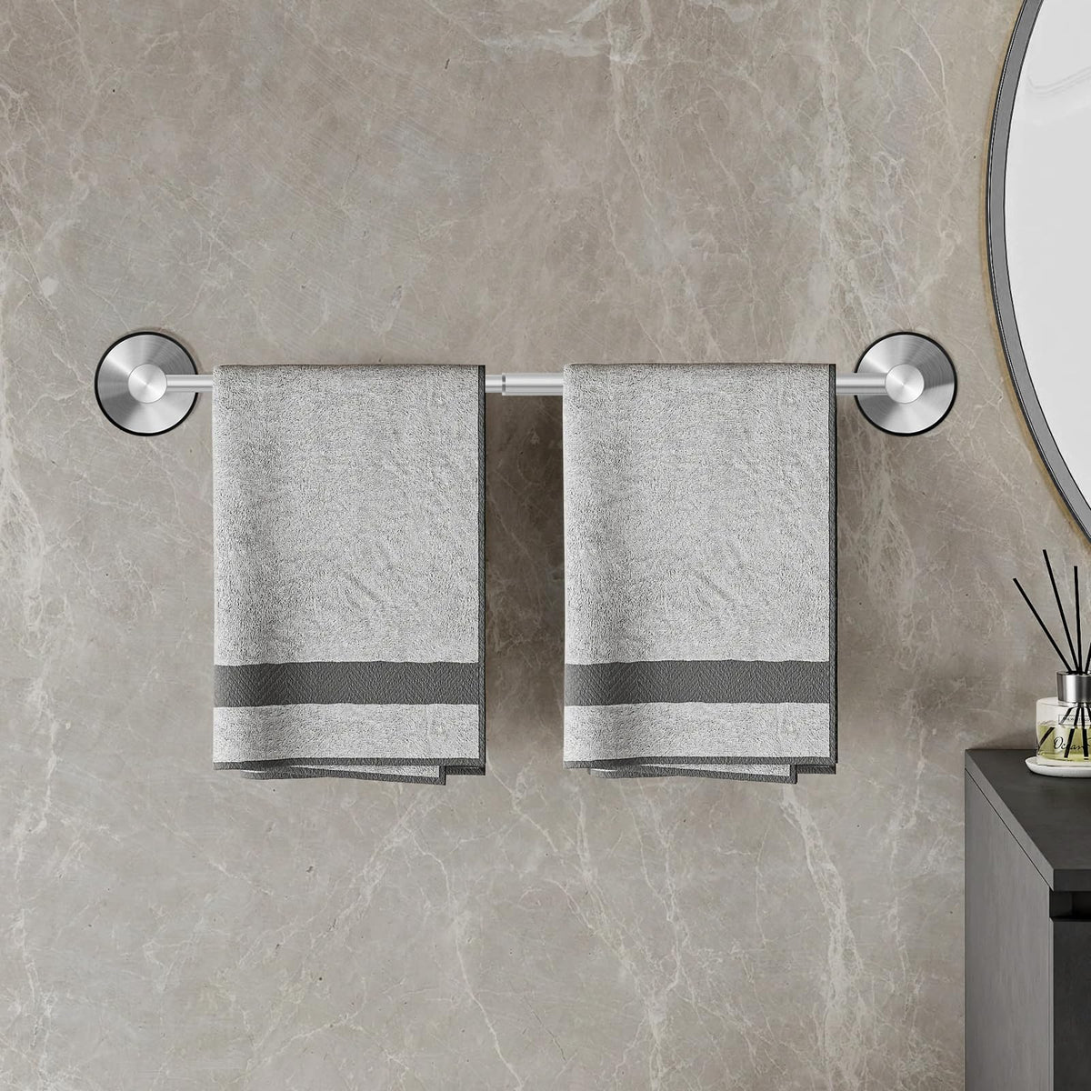 Vitaloom ventilated design promotes quick towel drying.