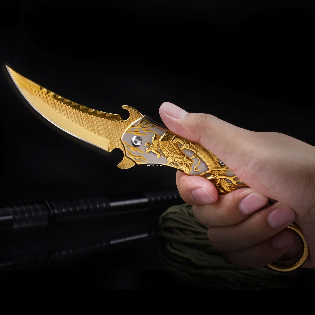 Vividstill knife featuring 3D dragon relief for non-slip texture.