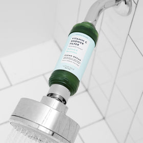 VOESH filter head releases purified water for a gentler, color-safe hair experience.