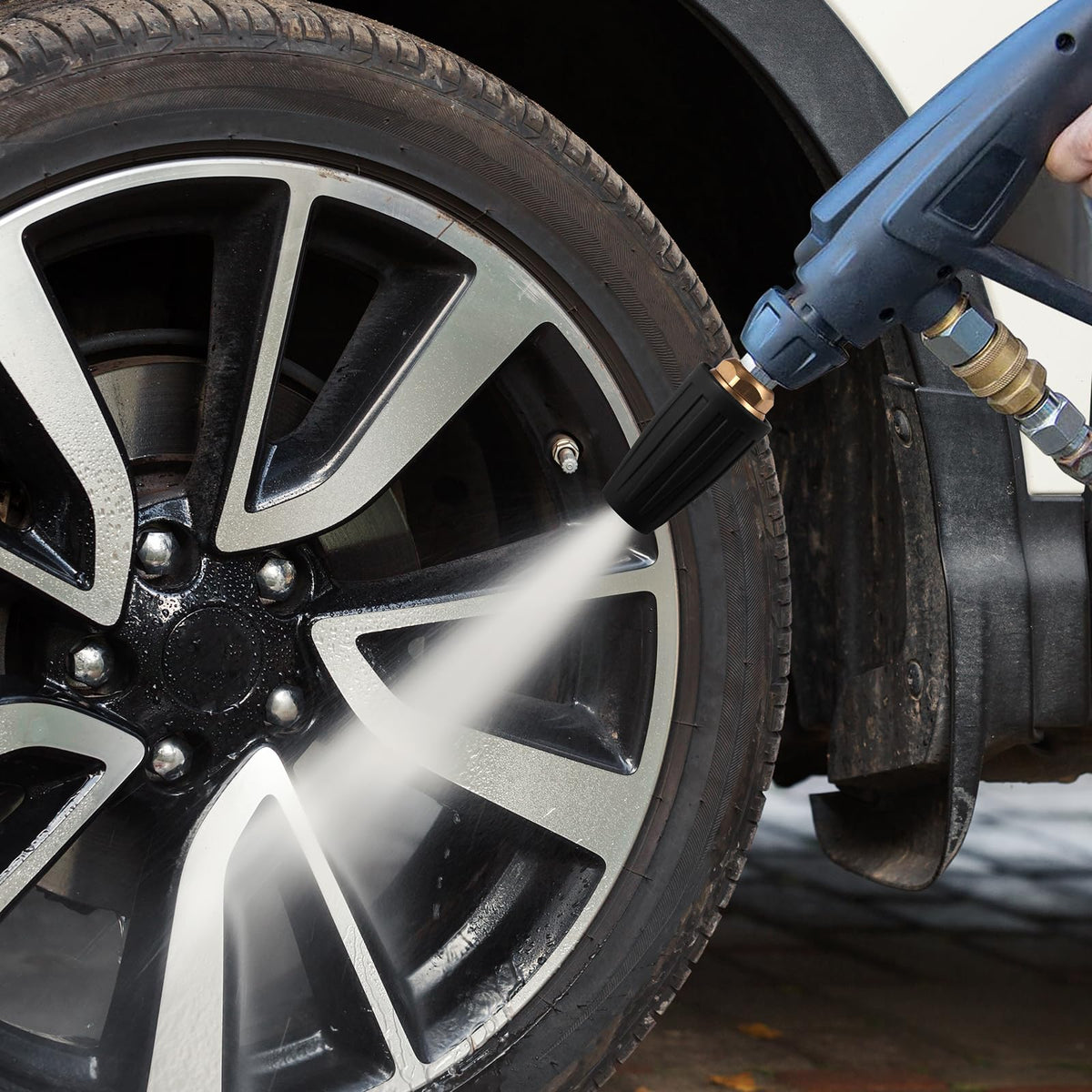VORIGY Turbo Nozzle tackles stubborn grime on concrete and metal