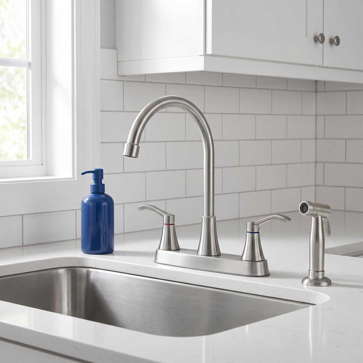 Vsunhoo stainless steel construction resists corrosion for long lasting shine.