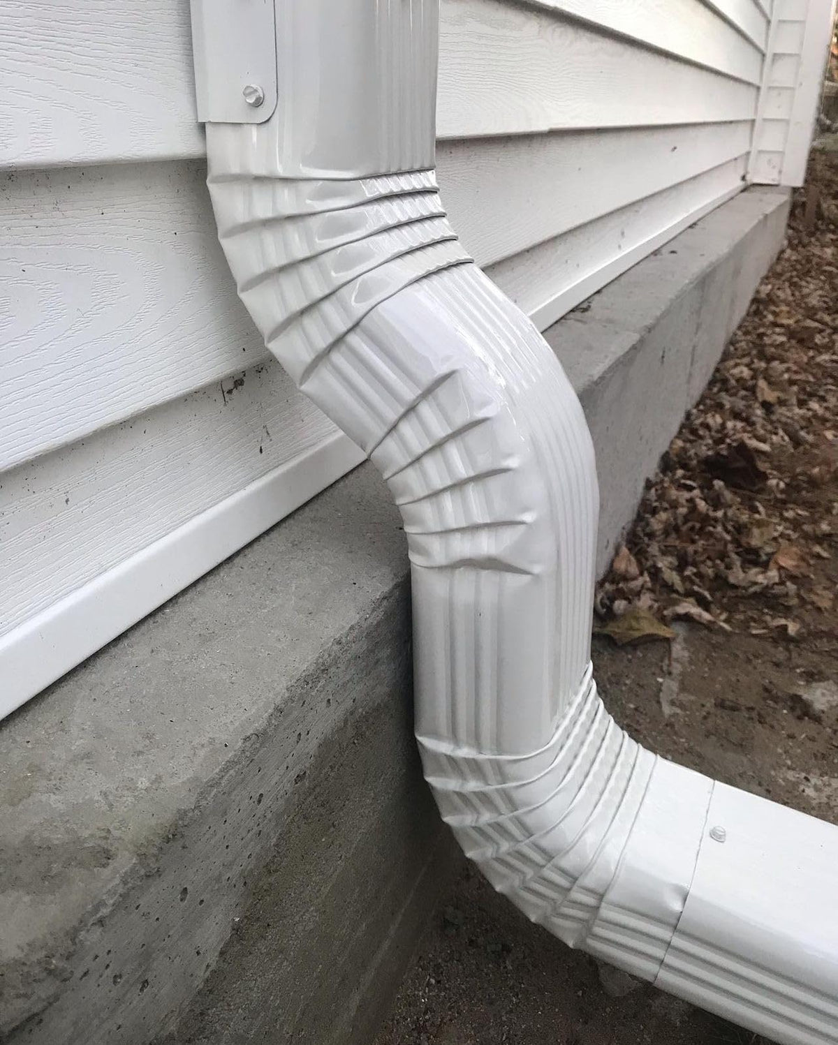 VYH style A elbow 2x3 white connects gutter to downspout with compact fit.