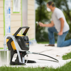 Packaging and included accessories for the Wagner Control Pro 150 sprayer.