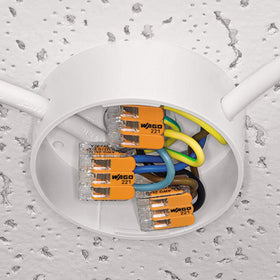 Transparent housing of WAGO 221-412 for visual inspection of conductors