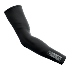 Wallhack Frenzy Sora arm sleeve closeup shows breathable material for long gaming sessions.