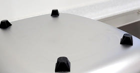 WANANG dishpan anti-slip rubber base keeps it stable.