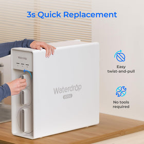 A glass of water poured from Waterdrop F1G for better taste