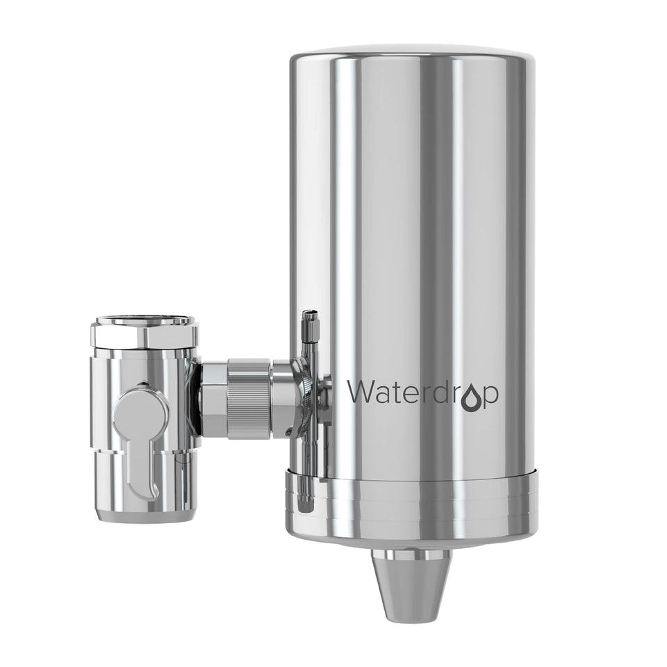 Waterdrop FC-06 installed on kitchen faucet showing filtered water flow