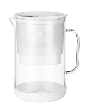 Waterdrop PT-09W glass pitcher pouring filtered water for quick refreshment