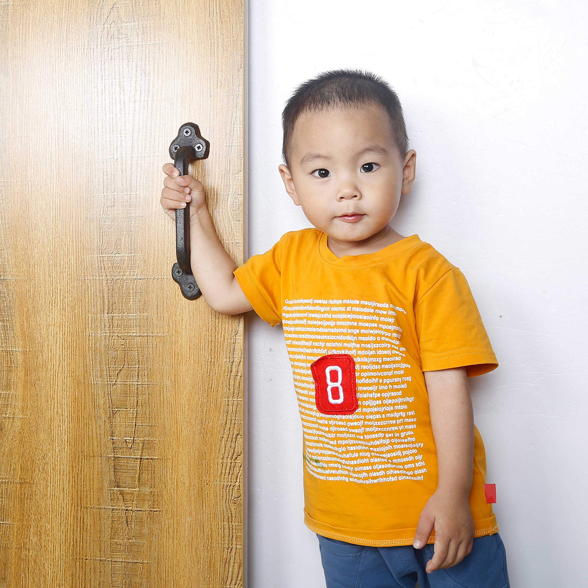 WEBI rustic-look handle suits garages, cabins, and closets