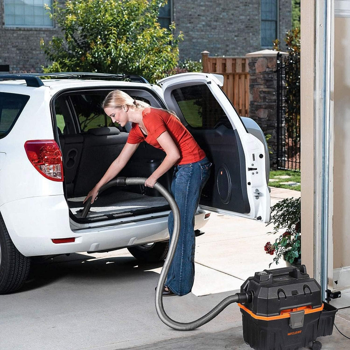 WECLEAN V7 1-year warranty symbol indicating dependable support.