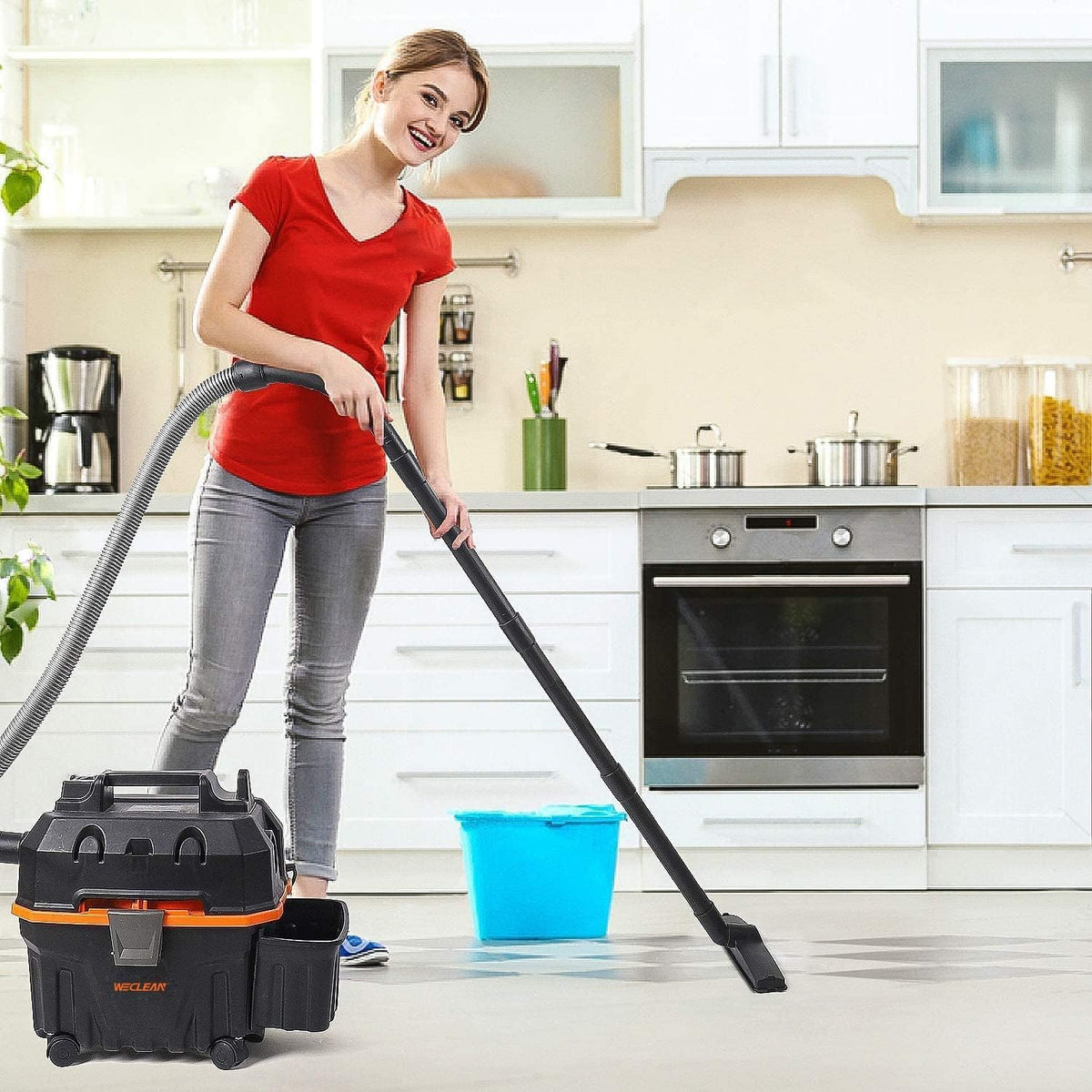 WECLEAN V7 4-gallon capacity balancing portability and cleanup capacity.
