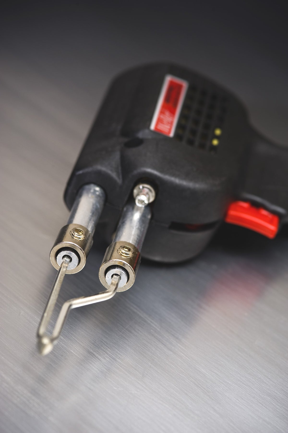 Weller D550PK dual-heat control highlights flexible temperature settings.