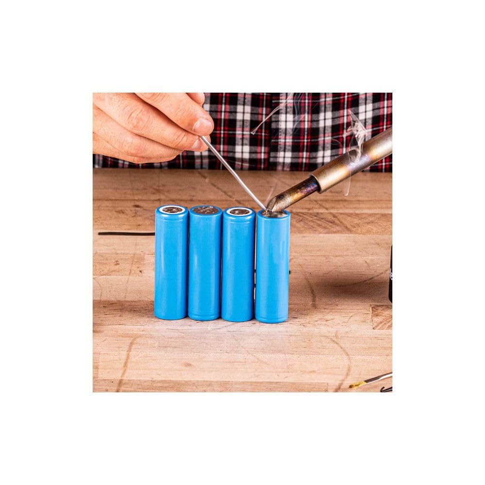 Quick tip-change feature on WLIR8012A enables versatile tip applications.