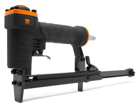 WEN 61706 stapler side magazine view highlights 100-fastener capacity and quick reloads.