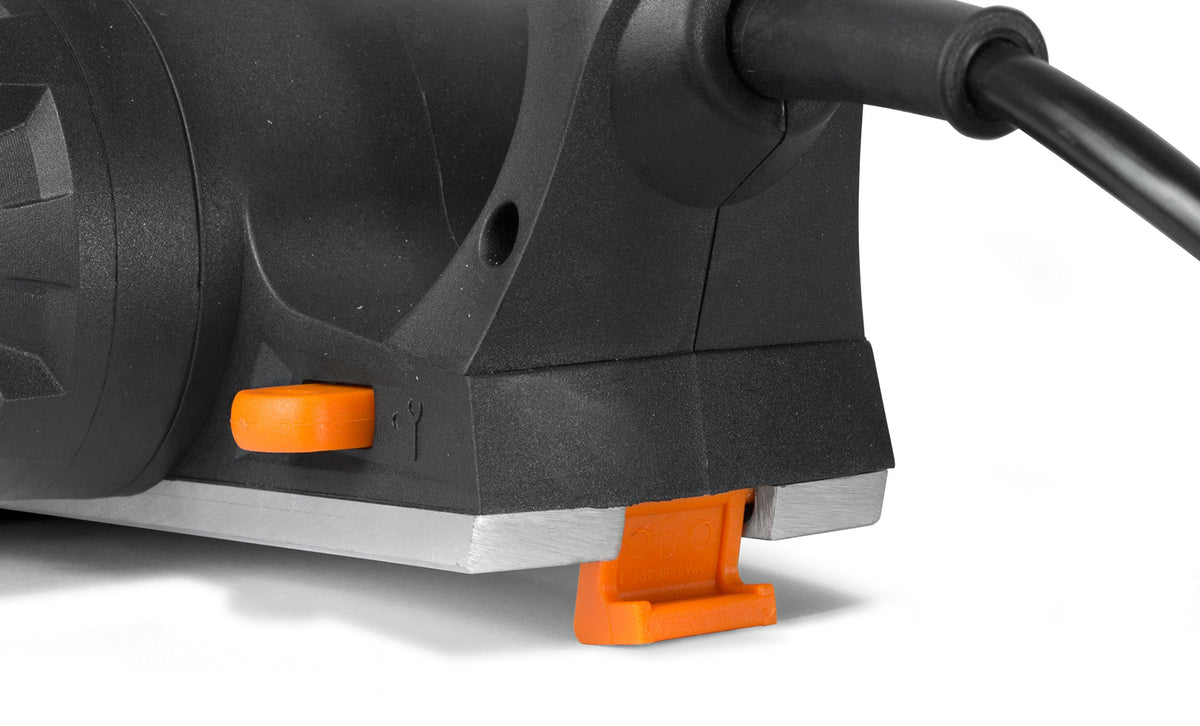 WEN 6528 includes onboard wrench storage for convenient blade changes