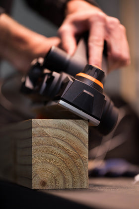 WEN 6528 in use on wood edge for smooth, square results