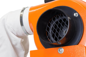 WEN DC3401 lockable casters enable stable transport and placement.