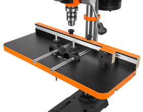 WEN DPA2513 spacious table showing stability for accurate drilling