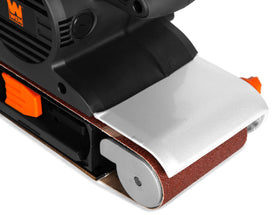 WEN HB424V dust port connected for a cleaner workshop area