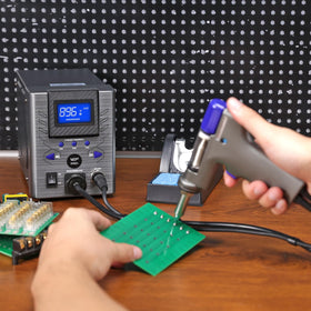 WEP 948D-I desoldering station top view highlights tiltable display and easy controls