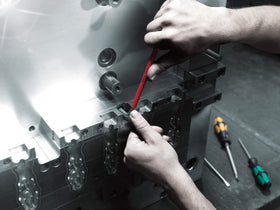 Laser-engraved size marks stay legible over time.