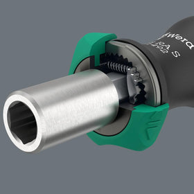 Wera Bitholding Screwdriver 102 mm length provides reach.