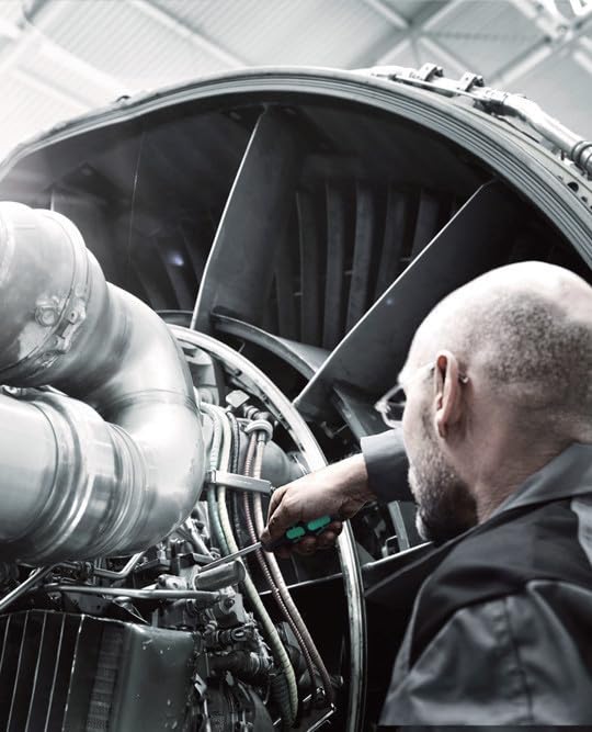 Wera Kraftform ergonomic handle close-up emphasizes comfort during use.