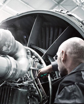 Wera Kraftform ergonomic handle close-up emphasizes comfort during use.