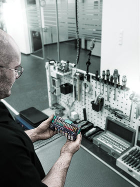Wera TOOL-CHECK PLUS 1 side view highlights its slim profile for tight spaces.