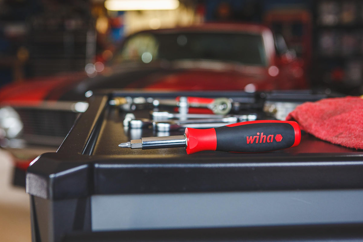 Made in USA with global components: Wiha 11inOne Multi-Driver