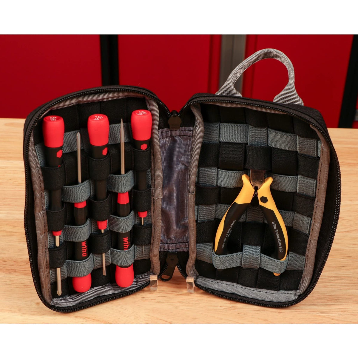 Wiha 91472 Cordura pouch in use, organizing small tools