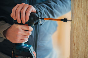 Wiha color-coded magnetic nut setter 9/16-inch offers strong hold in high-torque tasks