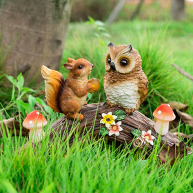 WONDHOME durable resin statue, weatherproof for year-round garden use.