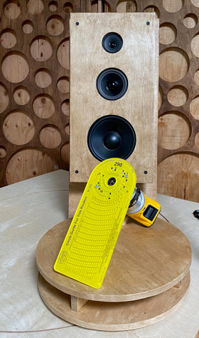 Wood circle cutout setup with Jasper 290 Circle Jig demonstrating templates and rings
