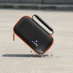 worfty water-resistant shell shields from rain splashes.