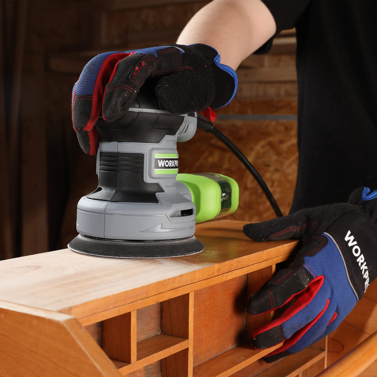 Non-marring random orbit reduces sanding marks for a smoother finish