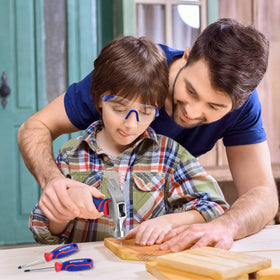 WorkPro Kids Tool Set: safety-goggle protects eyes during projects.