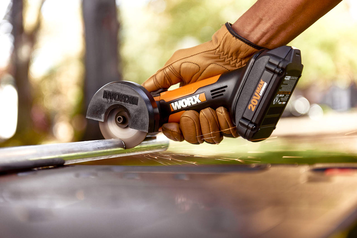 WORX WX801L Mini-Cutter delivers up to 19000 RPM for efficient cutting.