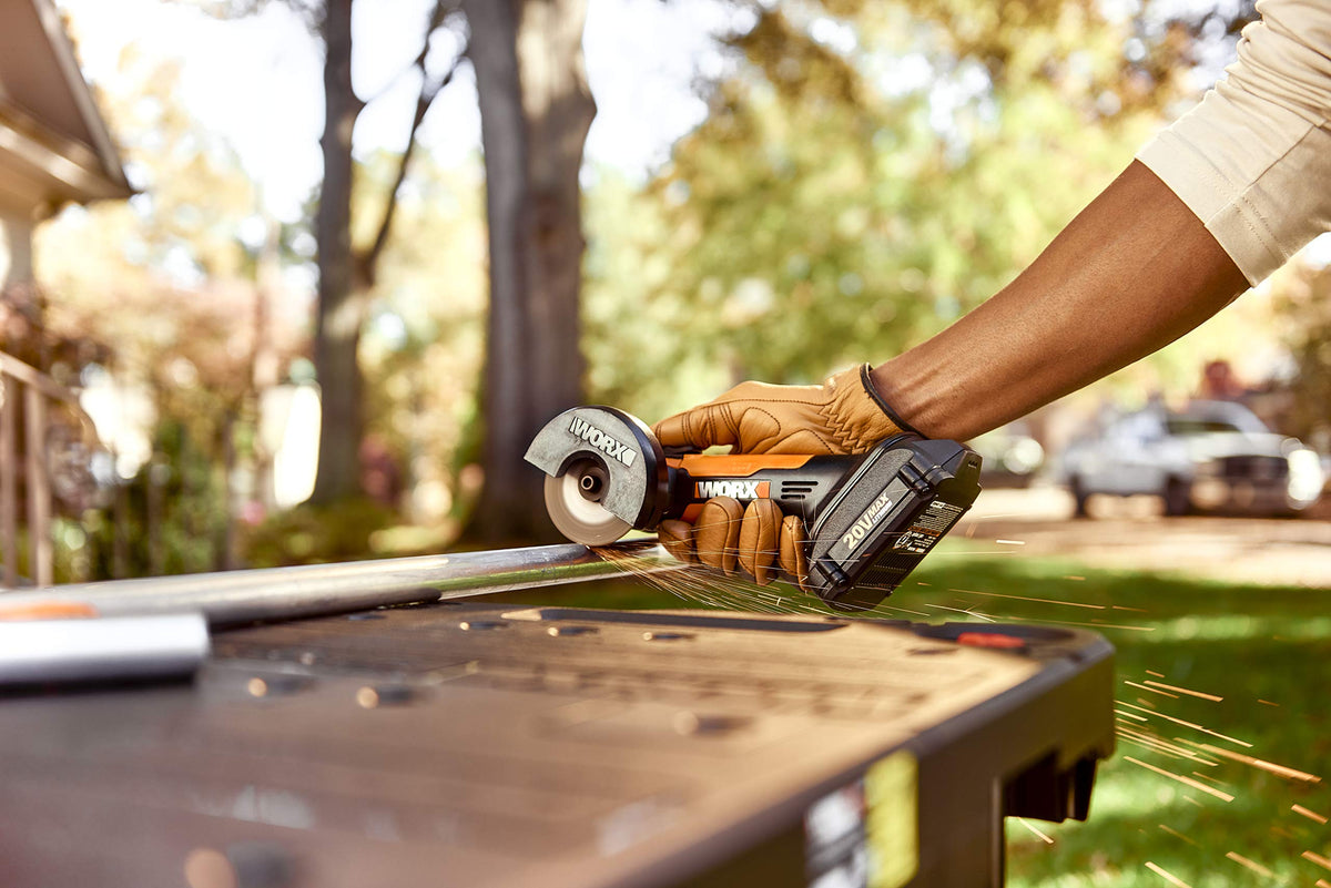 WORX WX801L Mini-Cutter uses 20V Power Share batteries for flexibility.