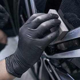 Wostar gloves allow touchscreen use with preserved tactile sensitivity.